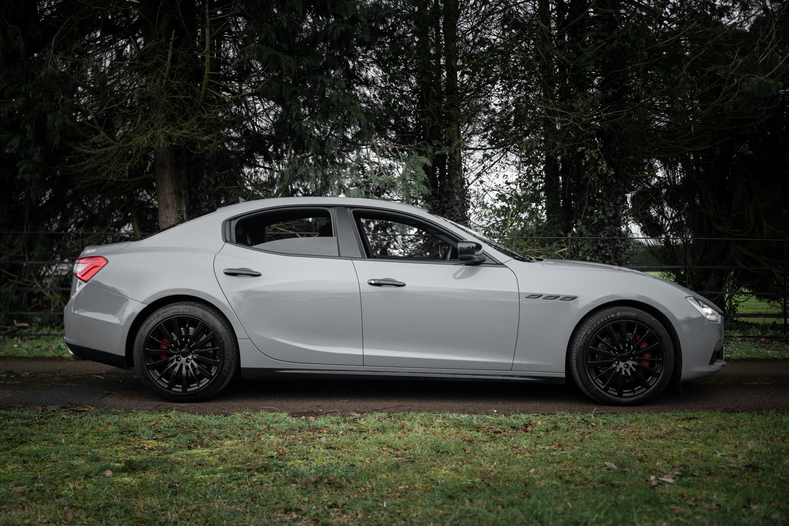 Grey Maserati Ghibli side profile, Avant Drive hire fleet